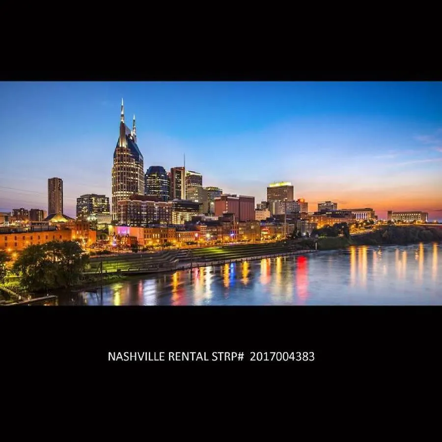 Apartment Nashville Oasis Walk To Broadway With Pool, Parking, Gym And Patio