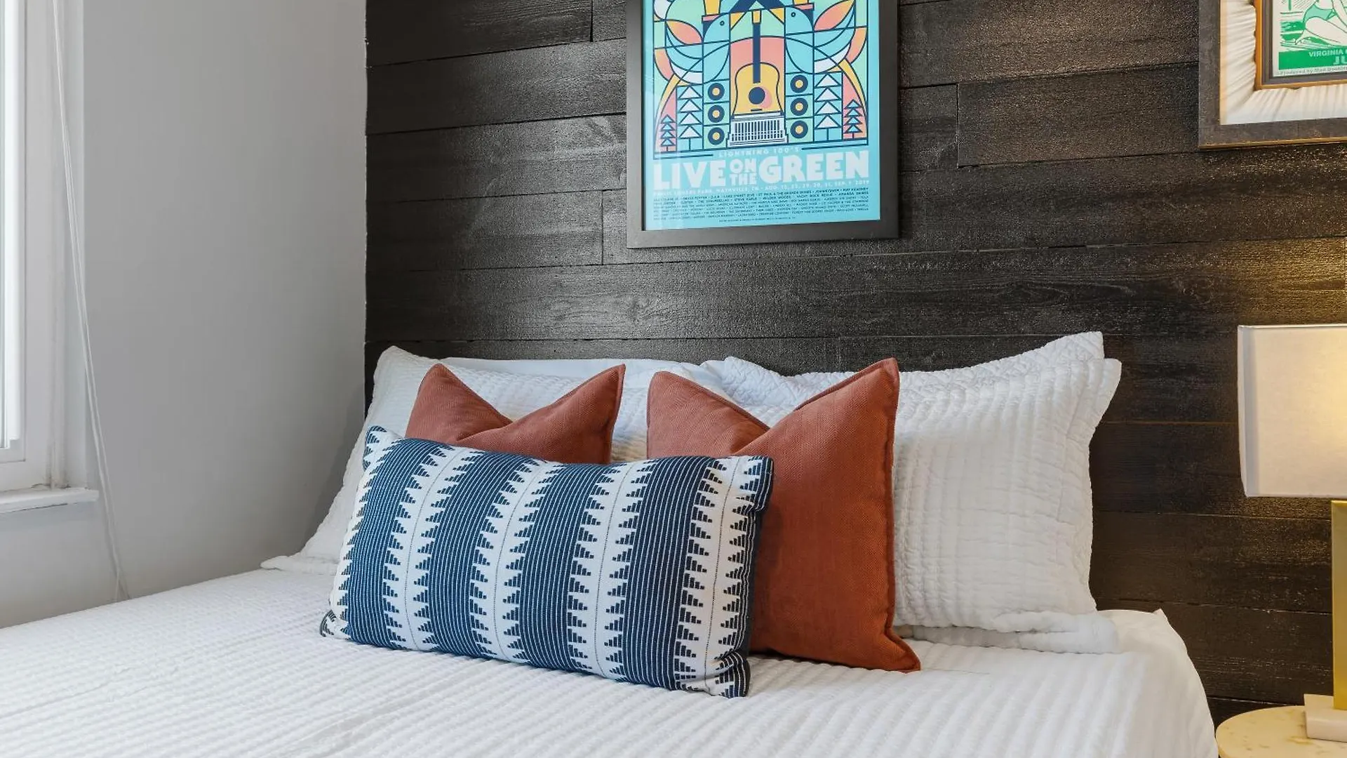 Nashville Oasis Walk To Broadway With Pool, Parking, Gym And Patio 0*,